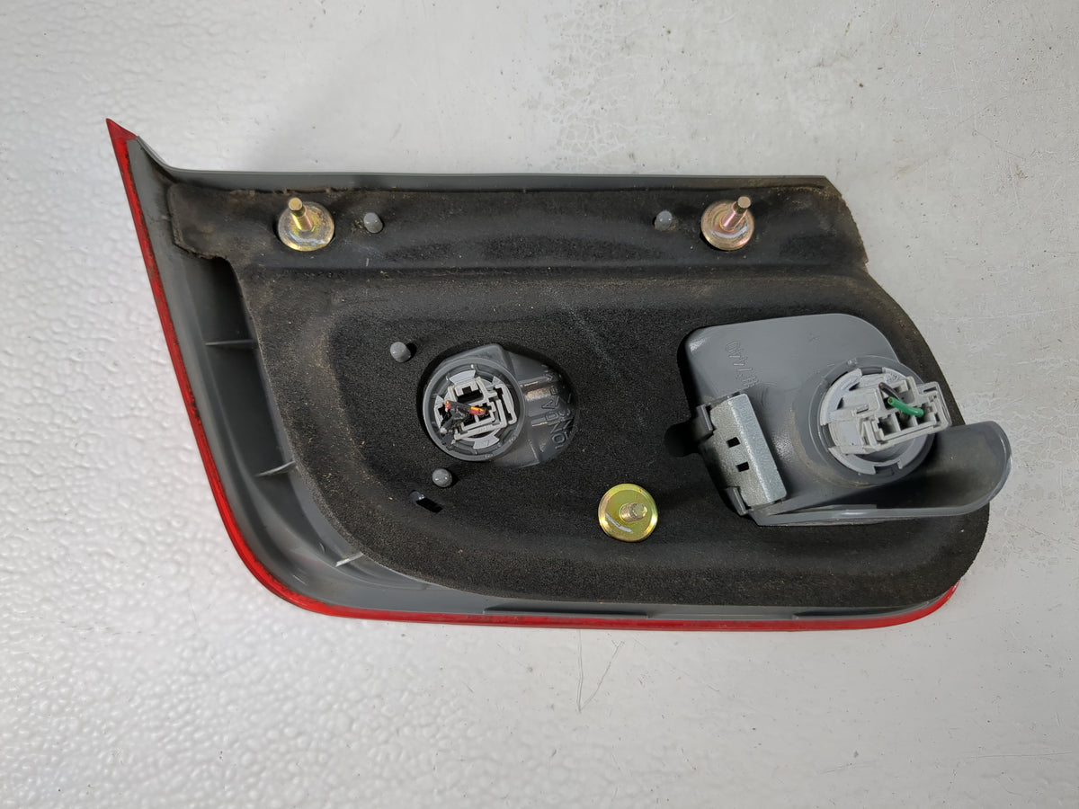 2003-2005 Honda Civic Driver Left Side Deck Lid Mounted Tail Light 992810 - Oemusedautoparts1.com