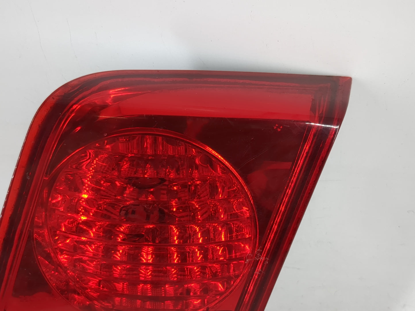 2003-2005 Honda Civic Driver Left Side Deck Lid Mounted Tail Light 993587 - Oemusedautoparts1.com