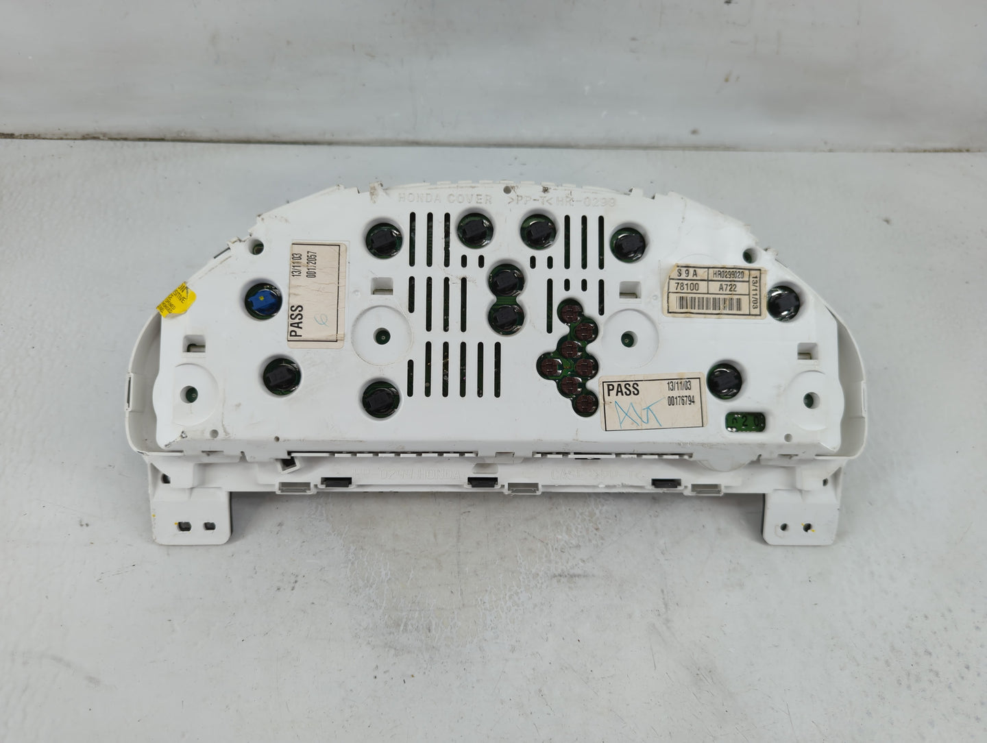 2004 Honda Cr-V Instrument Cluster Speedometer Gauges Fits OEM Used Auto Parts - Oemusedautoparts1.com