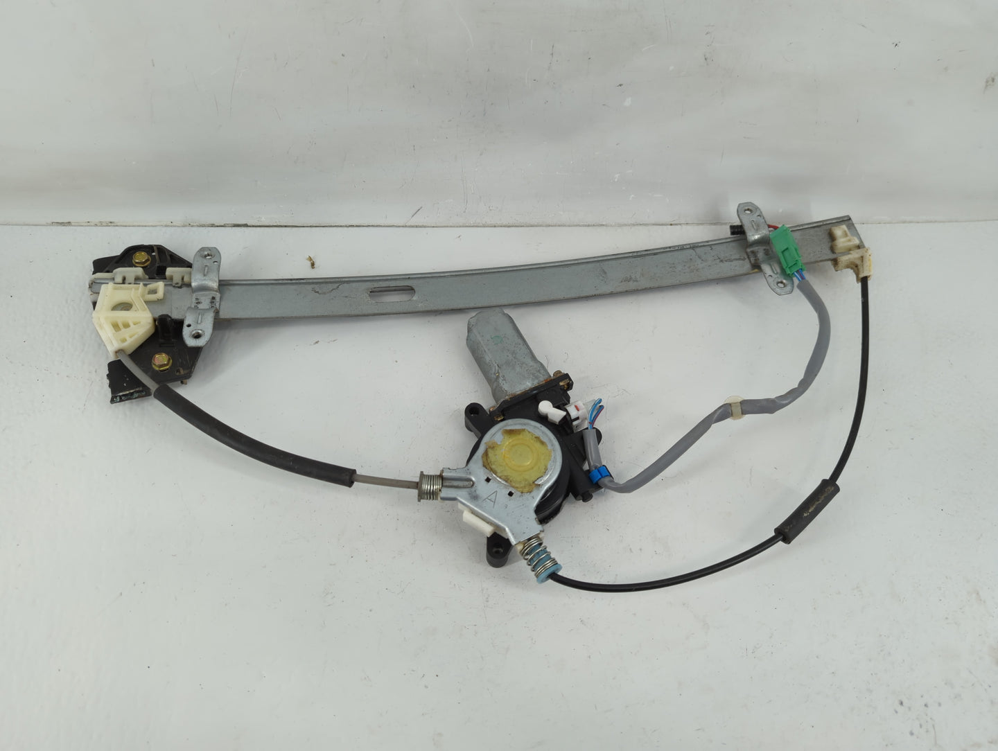 2002-2006 Honda Cr-v Used Window Regulator Passenger Front - Oemusedautoparts1.com