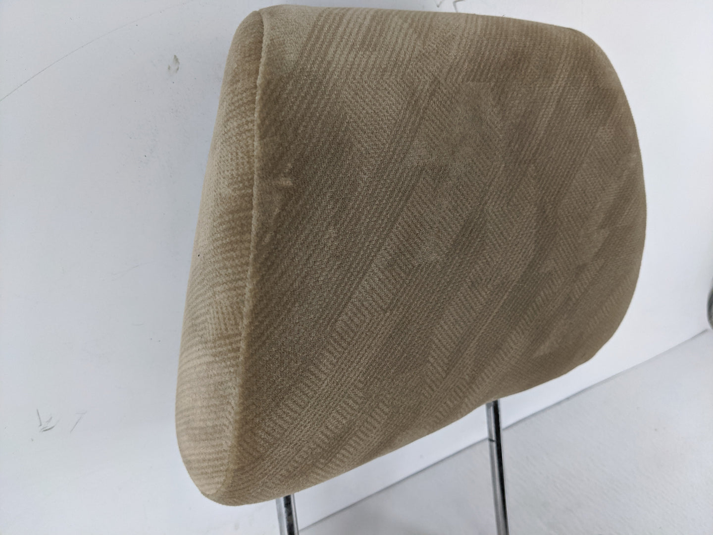 2002-2004 Honda Cr-V Headrest Head Rest Front Driver Passenger Seat Fits Fits 2002 2003 2004 OEM Used Auto Parts - Oemusedau