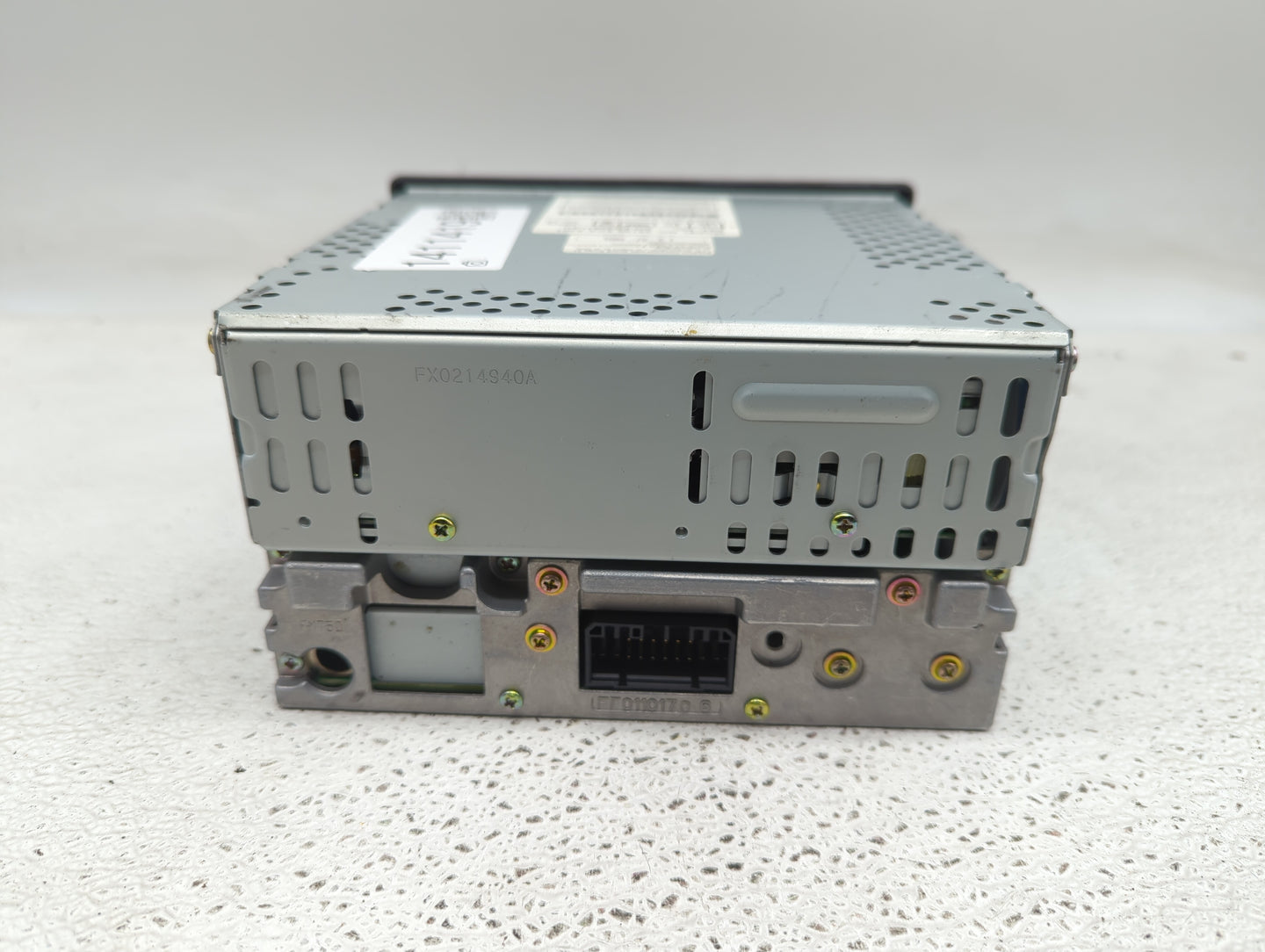 2002-2004 Honda Cr-V Radio AM FM Cd Player Receiver Replacement P/N:39100-SCA-A201 Fits Fits 2002 2003 2004 OEM Used Auto Pa