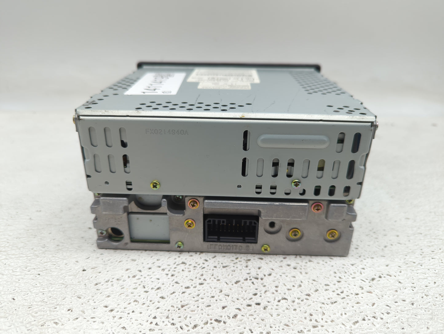 2002-2004 Honda Cr-V Radio AM FM Cd Player Receiver Replacement P/N:39100-SCA-A201 Fits Fits 2002 2003 2004 OEM Used Auto Pa