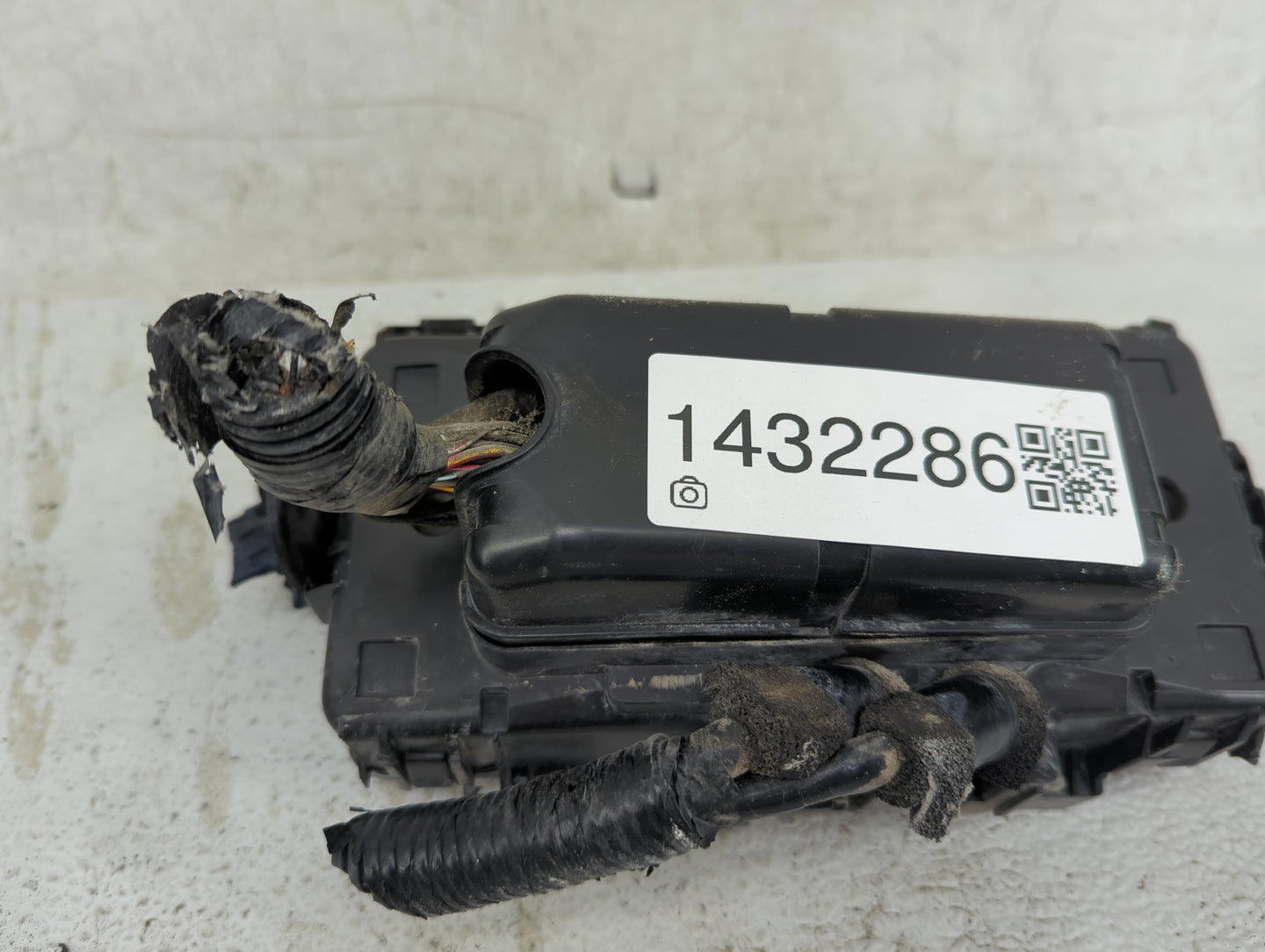 2002-2004 Honda Cr-V Fusebox Fuse Box Panel Relay Module Fits Fits 2002 2003 2004 OEM Used Auto Parts - Oemusedautoparts1.co