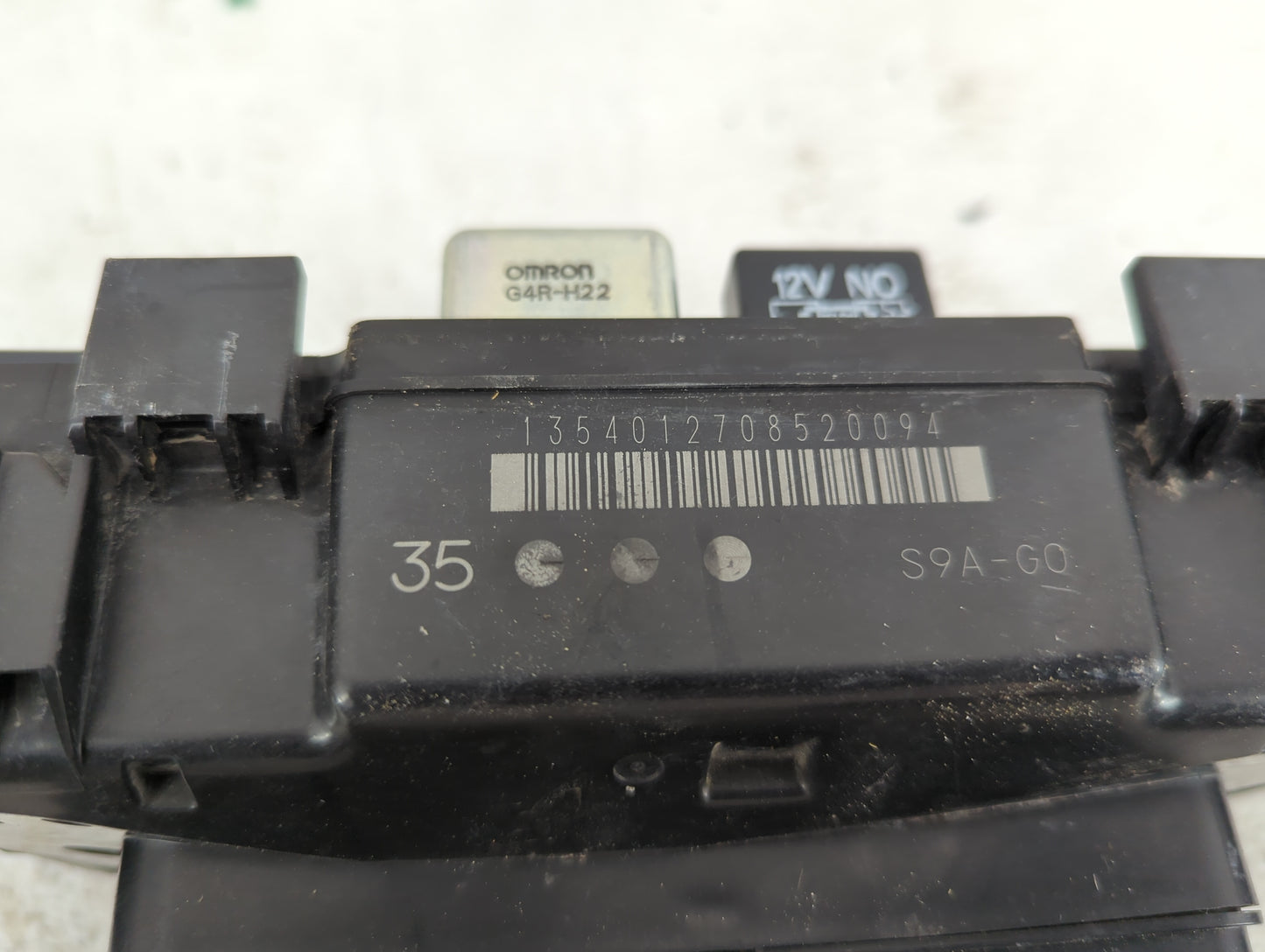2002-2004 Honda Cr-V Fusebox Fuse Box Panel Relay Module Fits Fits 2002 2003 2004 OEM Used Auto Parts - Oemusedautoparts1.co