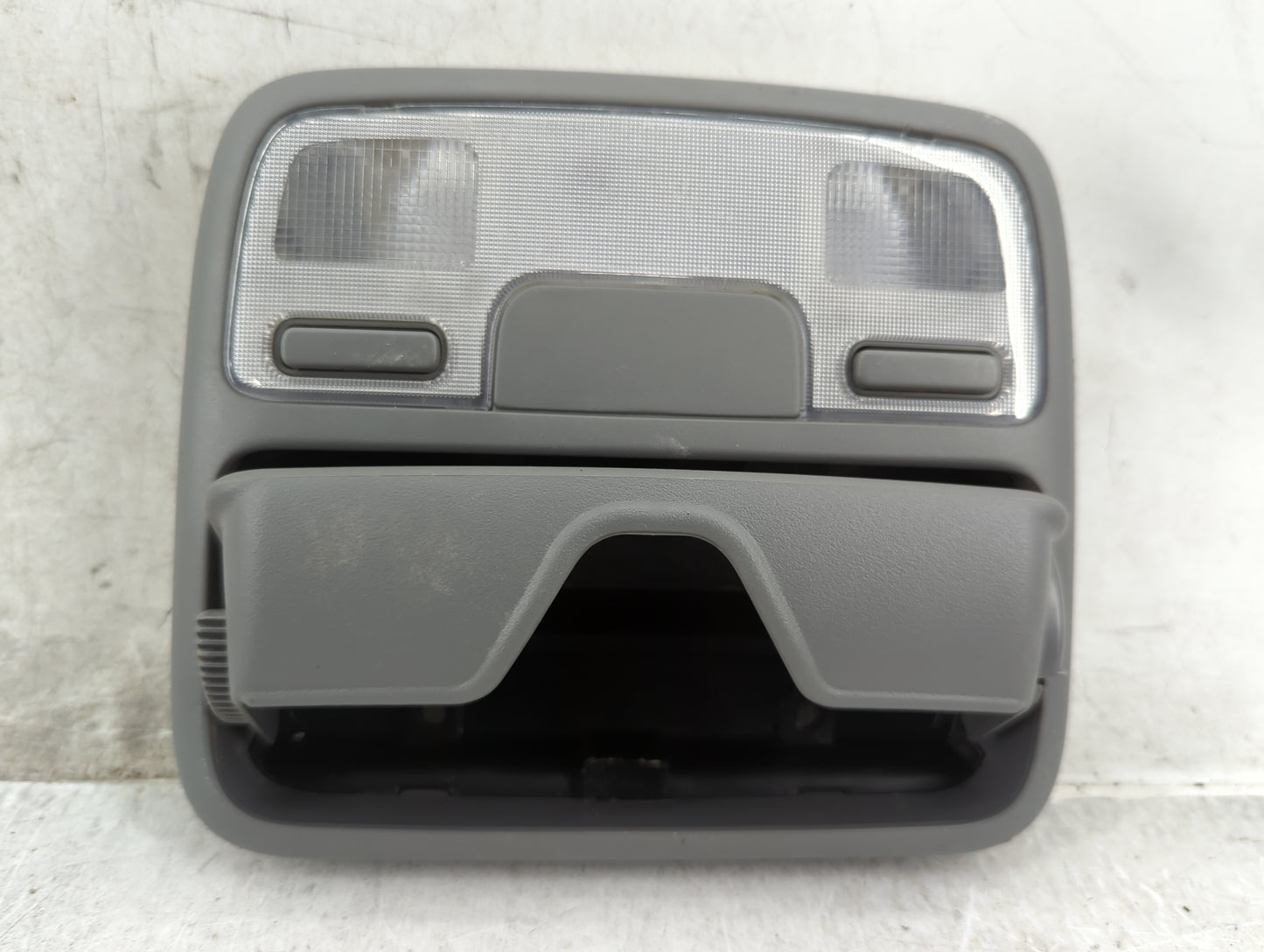 2004 Honda Cr-v Overhead Roof Console - Oemusedautoparts1.com