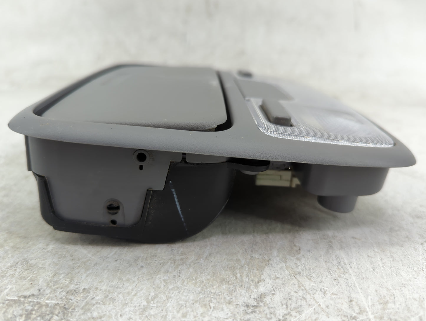 2004 Honda Cr-v Overhead Roof Console - Oemusedautoparts1.com