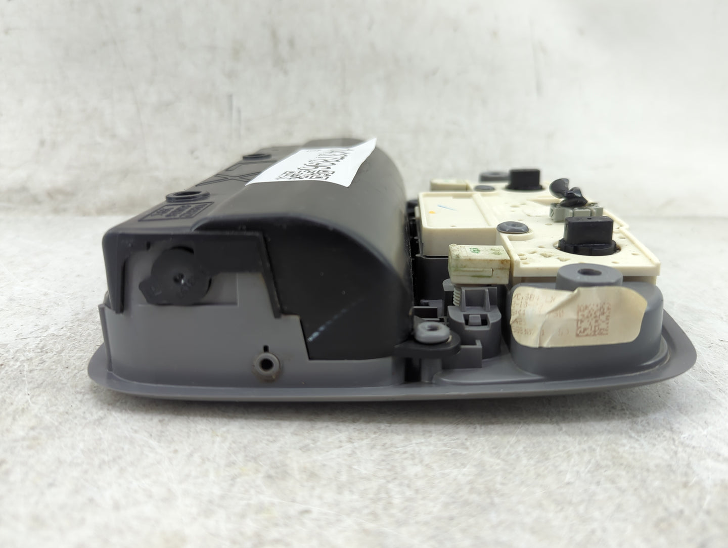 2004 Honda Cr-v Overhead Roof Console - Oemusedautoparts1.com