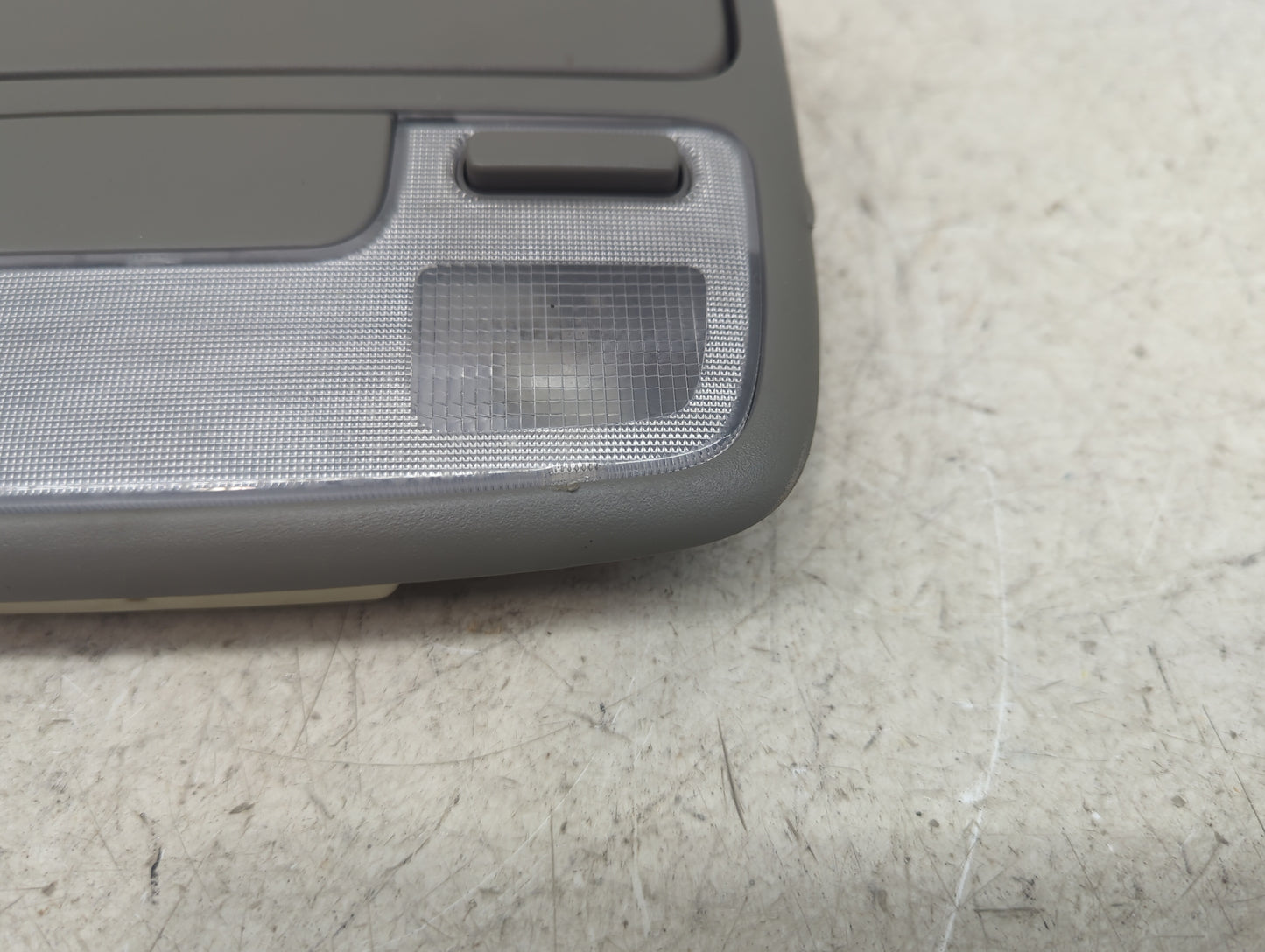 2004 Honda Cr-v Overhead Roof Console Gray - Oemusedautoparts1.com