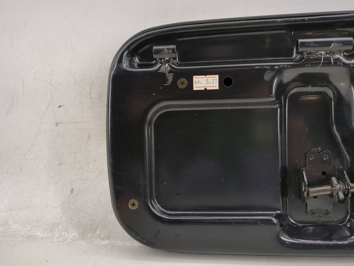 2002-2006 Honda Cr-V Center Console Armrest Cover Lid Fits Fits 2002 2003 2004 2005 2006 OEM Used Auto Parts - Oemusedautopa
