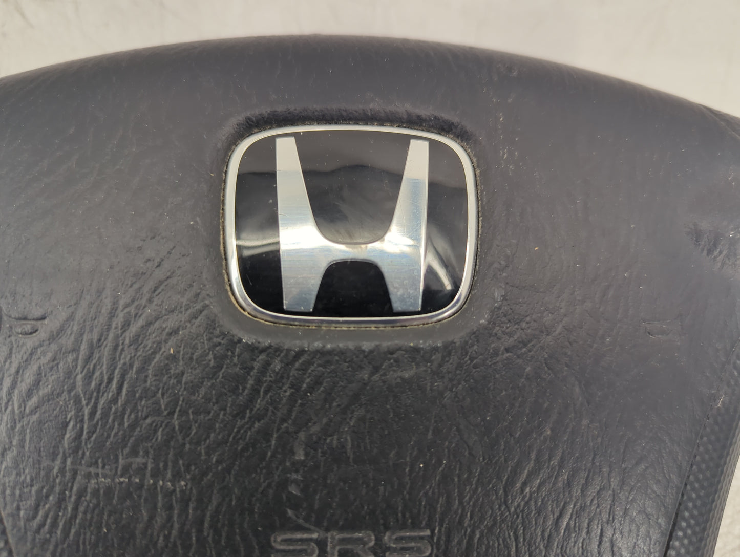 2004 Honda Crv Air Bag Driver Left Steering Wheel Mounted P/N:77800-S9A-A81 HE0007608 Fits OEM Used Auto Parts - Oemusedauto