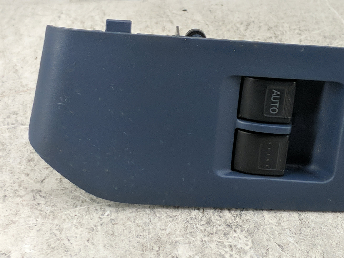 2003-2011 Honda Element Passenger Right Power Window Switch - Oemusedautoparts1.com