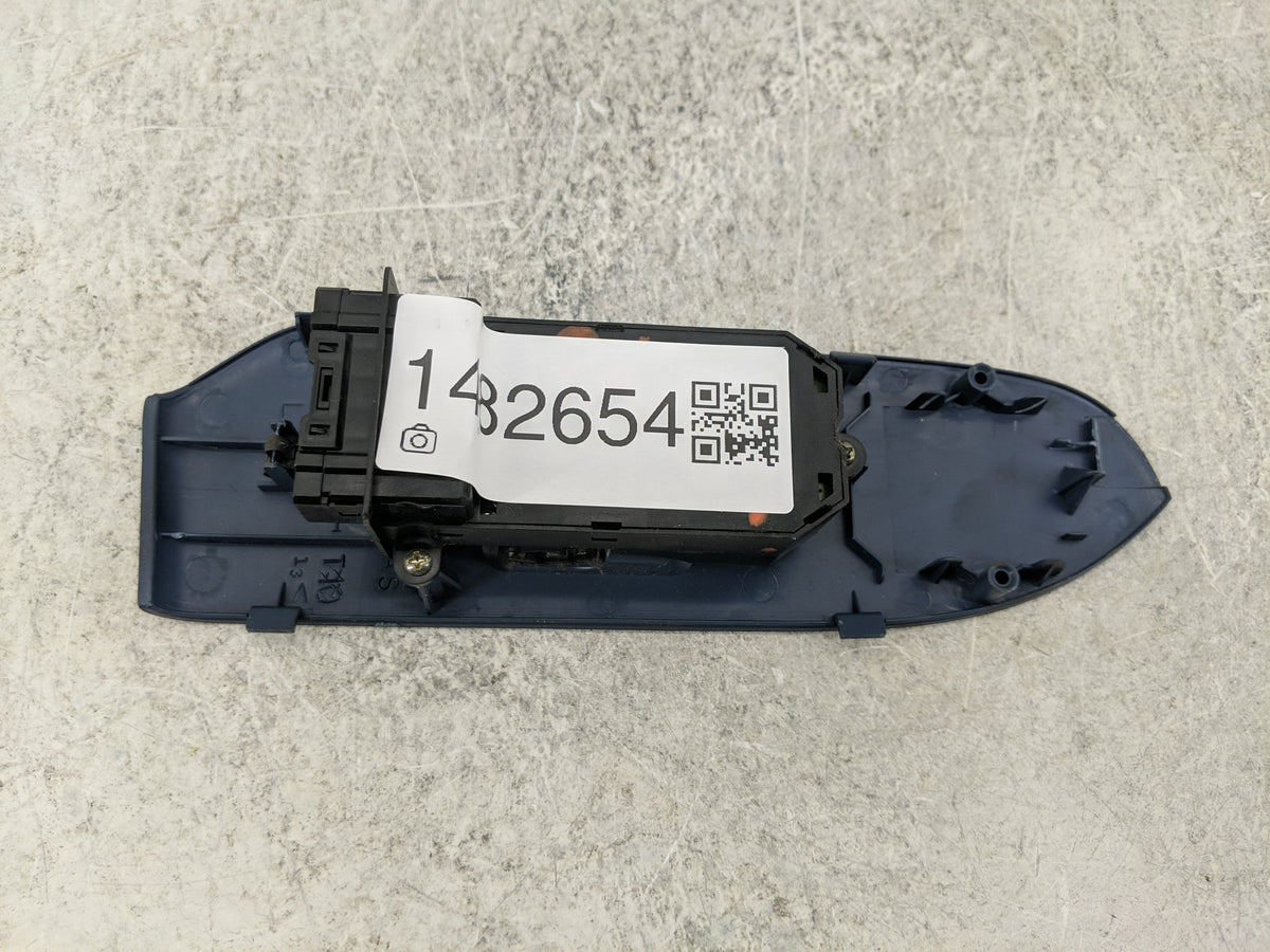 2003-2011 Honda Element Passenger Right Power Window Switch - Oemusedautoparts1.com