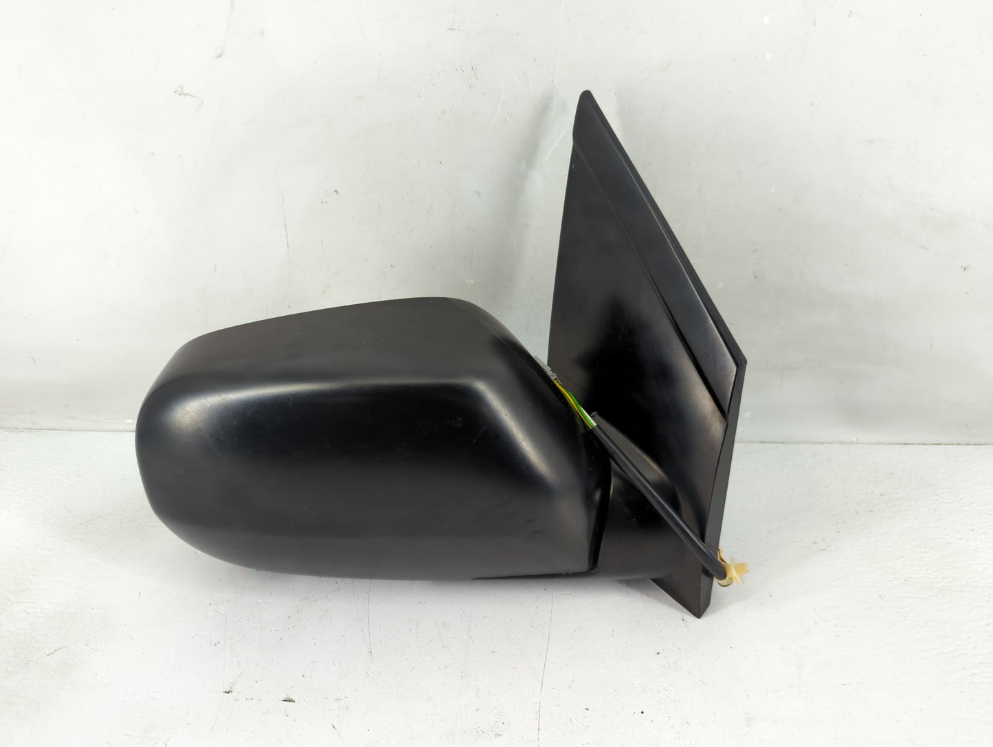 2004 Honda Odyssey Side Mirror Replacement Passenger Right View Door Mirror Fits OEM Used Auto Parts - Oemusedautoparts1.com