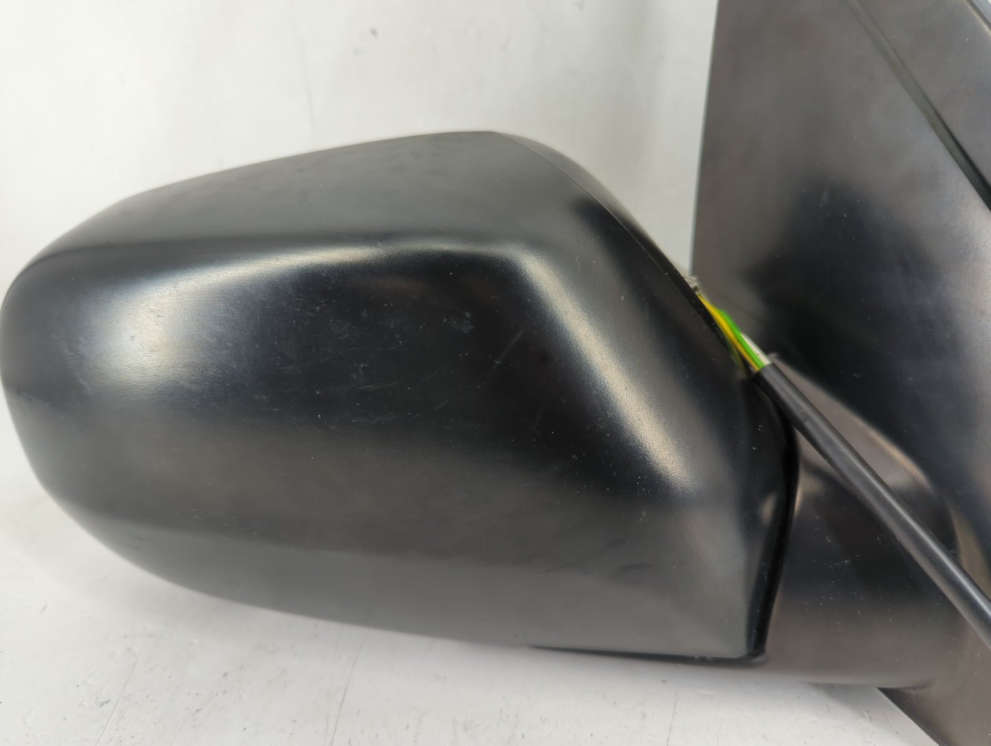 2004 Honda Odyssey Side Mirror Replacement Passenger Right View Door Mirror Fits OEM Used Auto Parts - Oemusedautoparts1.com