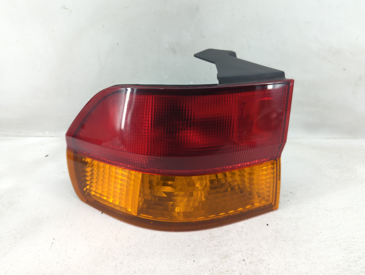 2002-2004 Honda Odyssey Tail Light Assembly Driver Left OEM Fits Fits 2002 2003 2004 OEM Used Auto Parts - Oemusedautoparts1