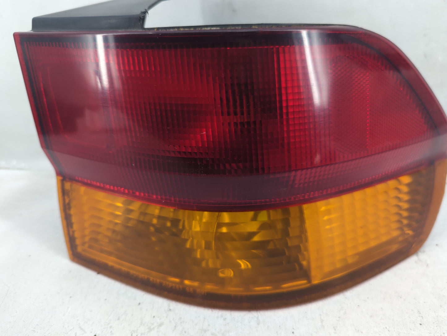 2002-2004 Honda Odyssey Tail Light Assembly Passenger Right OEM Fits Fits 2002 2003 2004 OEM Used Auto Parts - Oemusedautopa