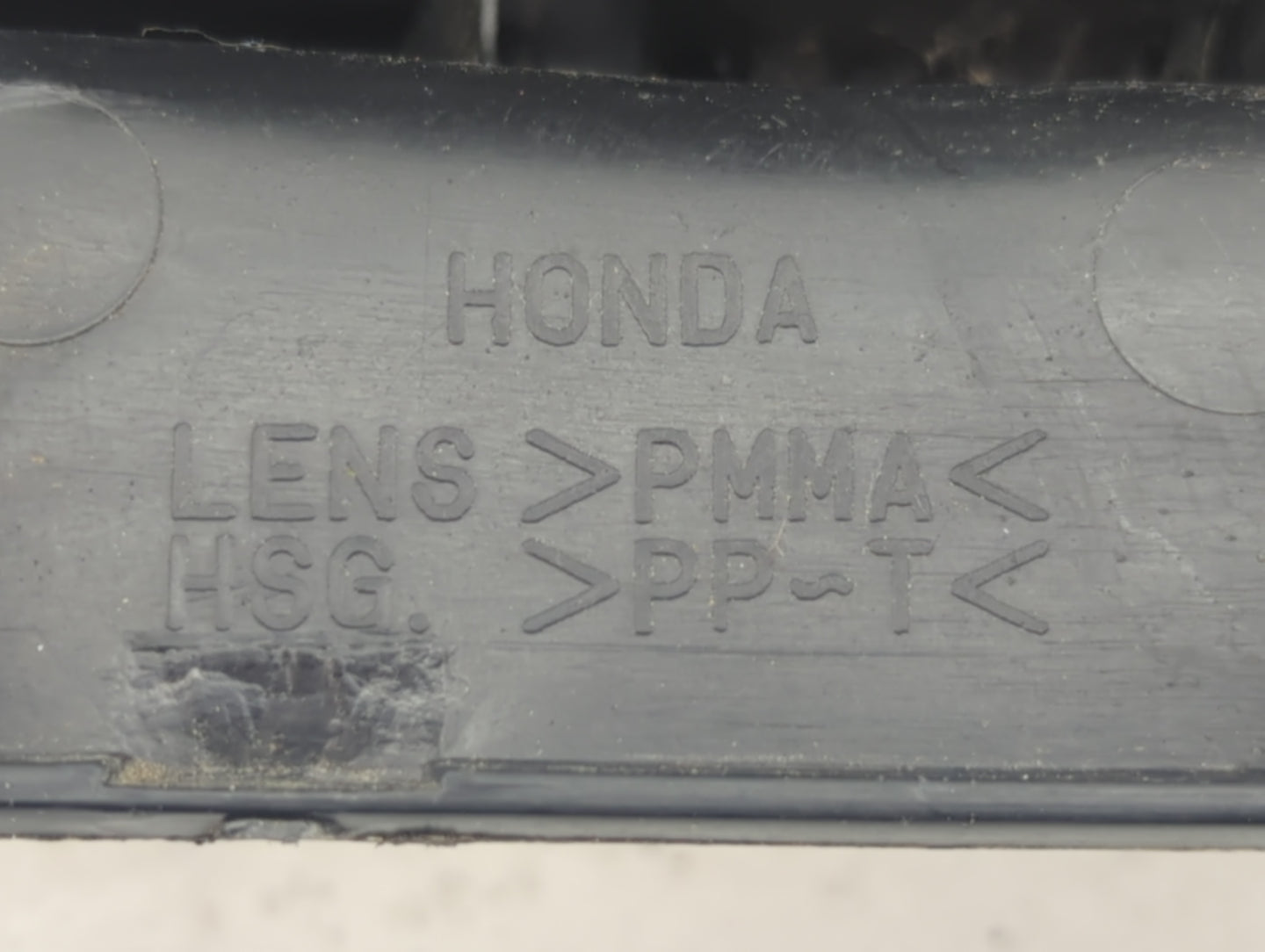 2002-2004 Honda Odyssey Tail Light Assembly Passenger Right OEM Fits Fits 2002 2003 2004 OEM Used Auto Parts - Oemusedautopa