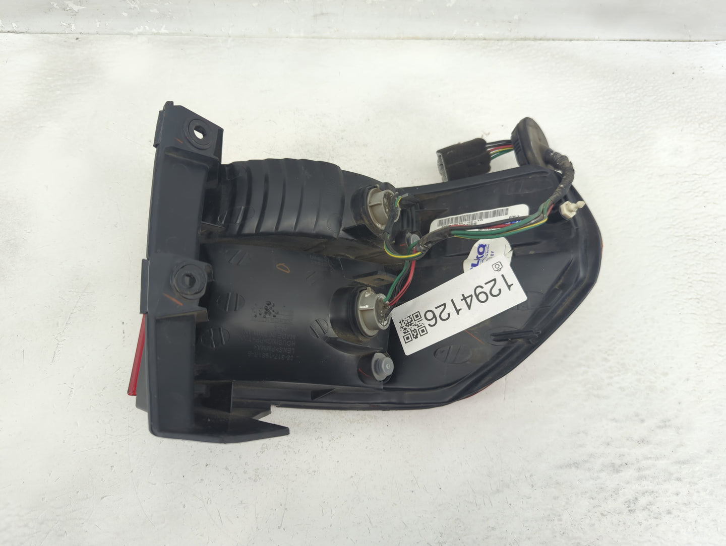 2002-2004 Honda Odyssey Tail Light Assembly Passenger Right OEM Fits Fits 2002 2003 2004 OEM Used Auto Parts - Oemusedautopa