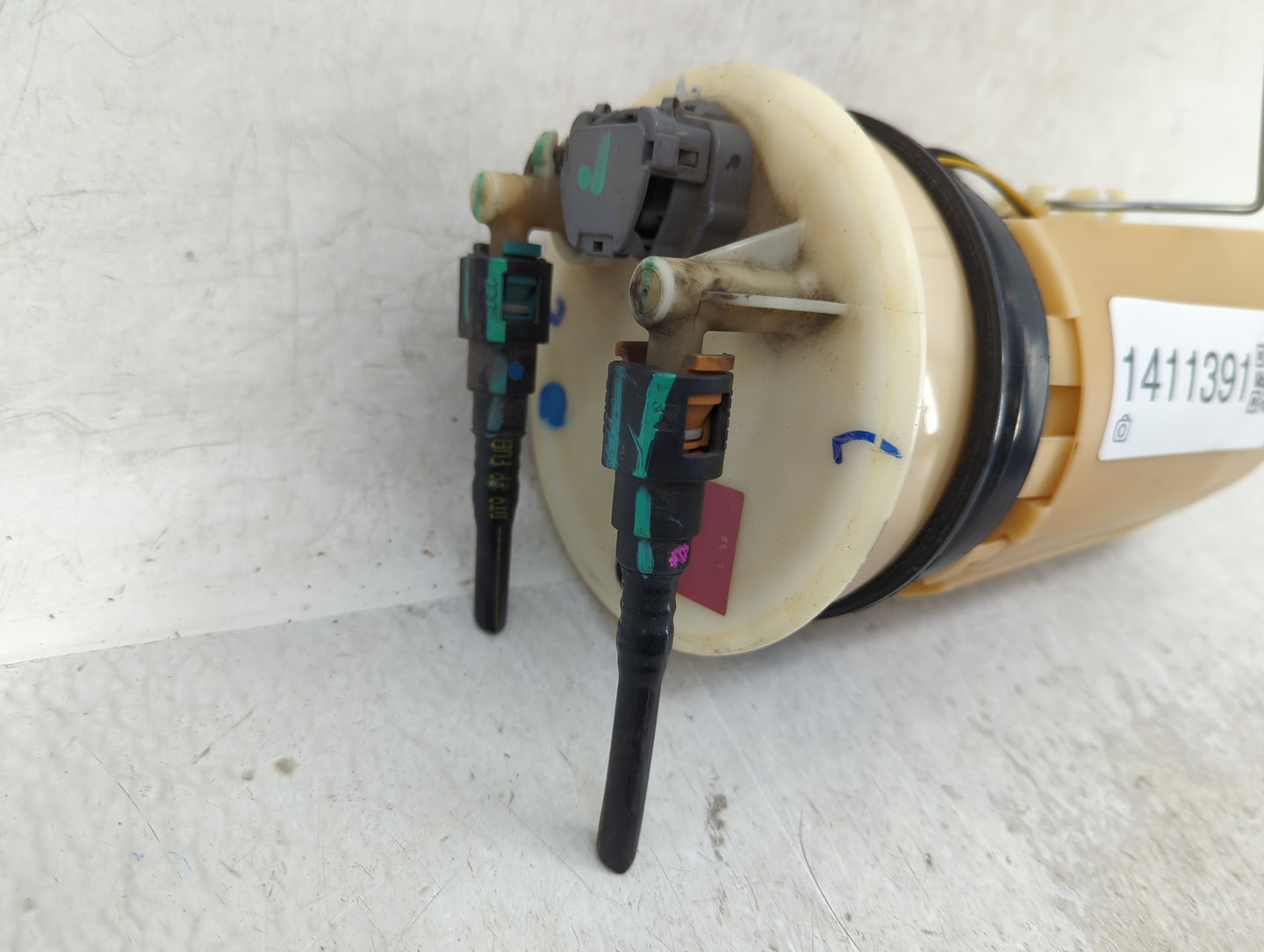2002-2004 Honda Odyssey Electrical Gas Fuel Pump Assembly - Oemusedautoparts1.com