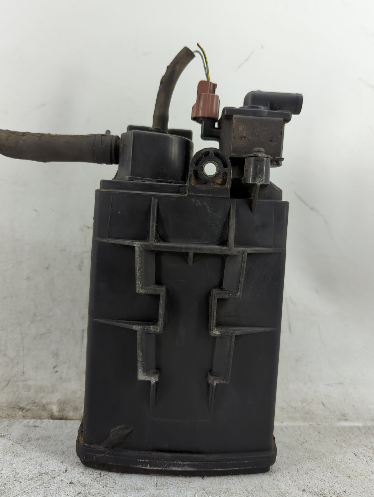 2004 Honda Odyssey Fuel Vapor Charcoal Canister - Oemusedautoparts1.com