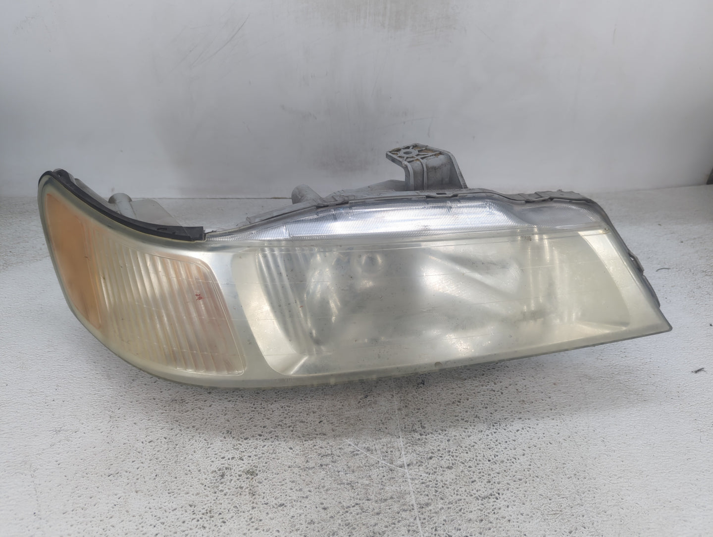 1999-2004 Honda Odyssey Passenger Right Oem Head Light Headlight Lamp - Oemusedautoparts1.com