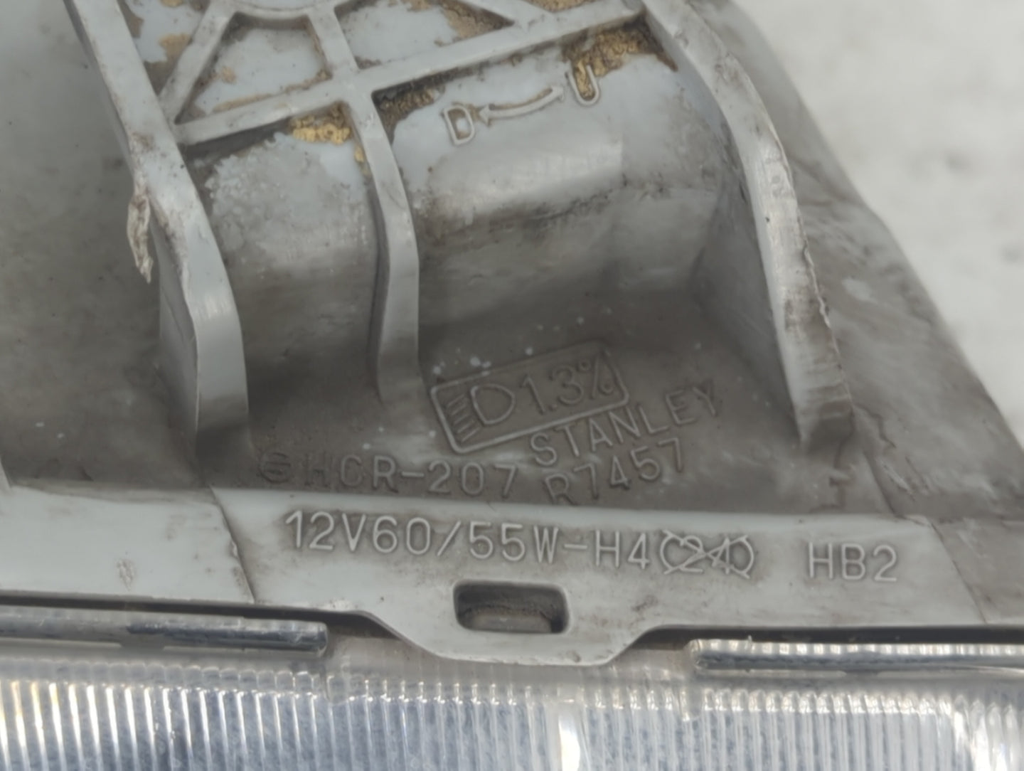 1999-2004 Honda Odyssey Passenger Right Oem Head Light Headlight Lamp - Oemusedautoparts1.com
