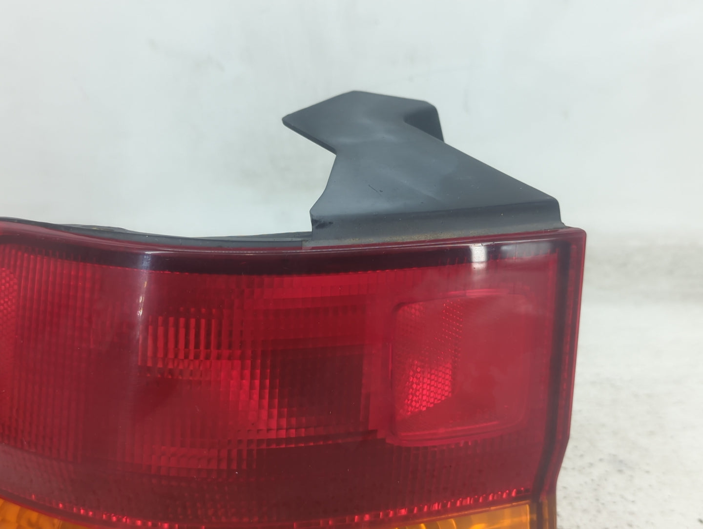 2002-2004 Honda Odyssey Tail Light Assembly Driver Left OEM Fits Fits 2002 2003 2004 OEM Used Auto Parts - Oemusedautoparts1