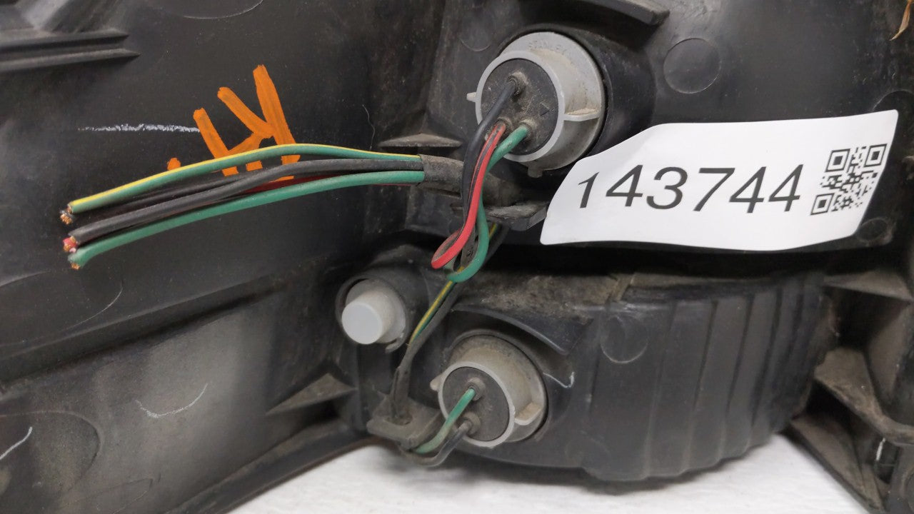 2002-2004 Honda Odyssey Tail Light Assembly Passenger Right OEM Fits Fits 2002 2003 2004 OEM Used Auto Parts - Oemusedautopa