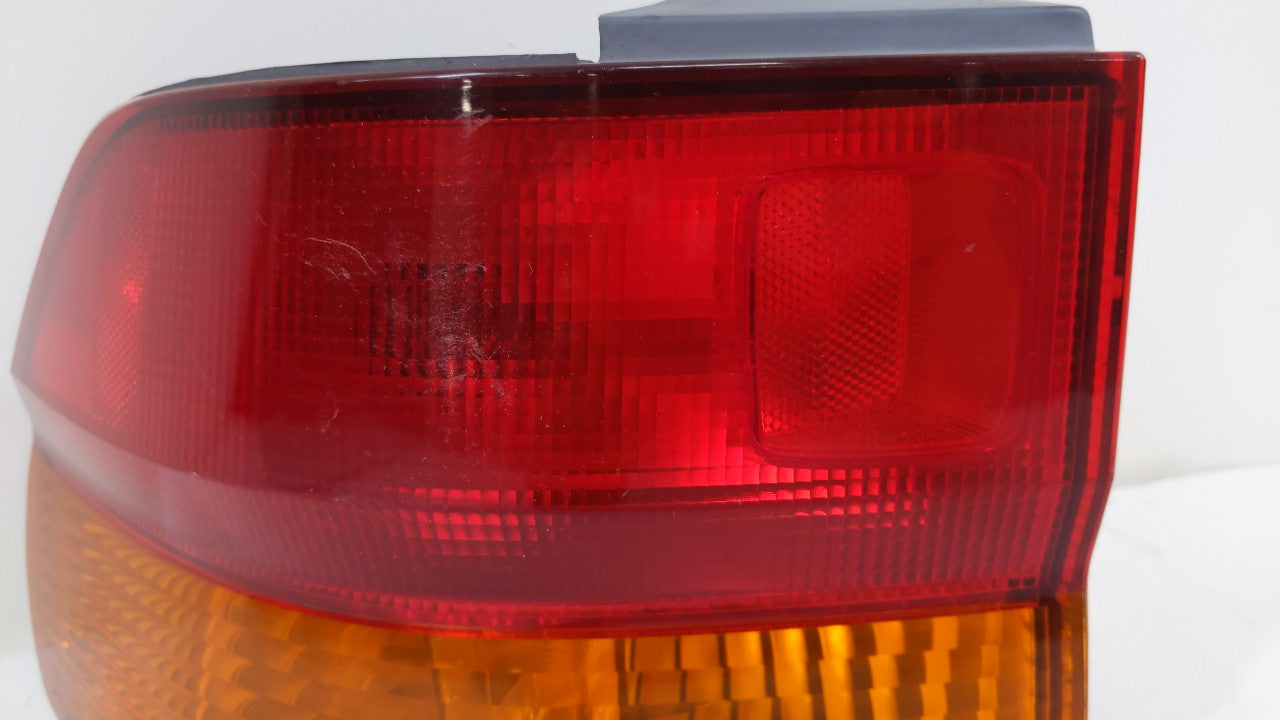 2002-2004 Honda Odyssey Tail Light Assembly Driver Left OEM P/N:317-1961L-AS-YR Fits Fits 2002 2003 2004 OEM Used Auto Parts