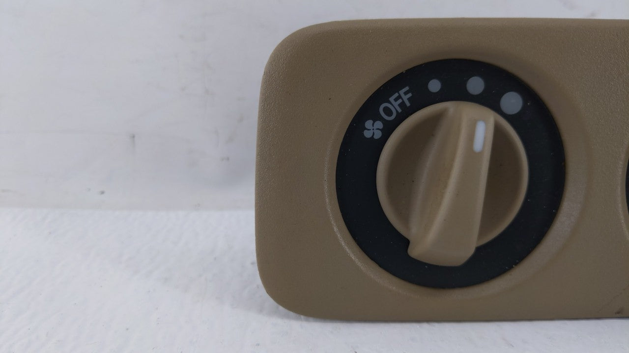 1999-2004 Honda Odyssey Climate Control Module Temperature AC/Heater Replacement P/N:BQ919-36400 Fits OEM Used Auto Parts - 