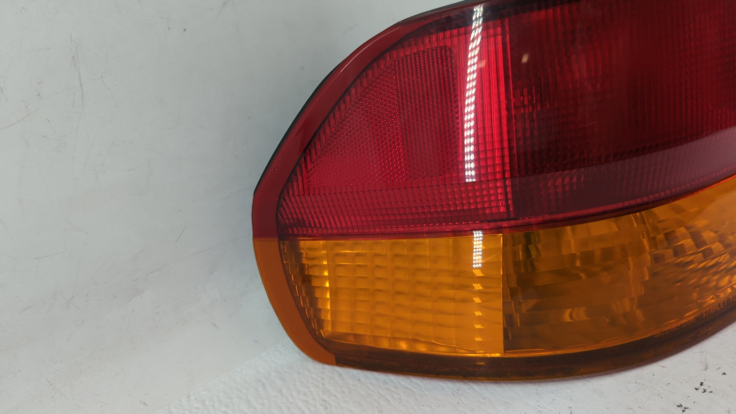 2002-2004 Honda Odyssey Tail Light Assembly Driver Left OEM P/N:317-1961L-AS-YR Fits Fits 2002 2003 2004 OEM Used Auto Parts