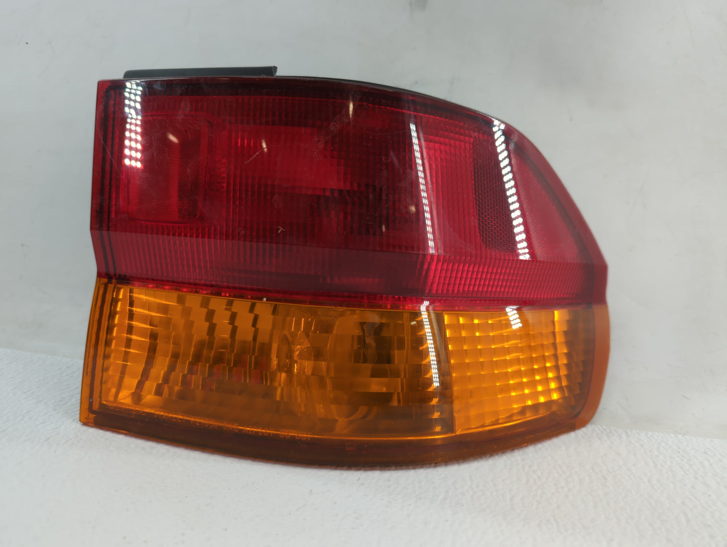 2002-2004 Honda Odyssey Tail Light Assembly Driver Left OEM P/N:317-1961L-AS-YR Fits Fits 2002 2003 2004 OEM Used Auto Parts
