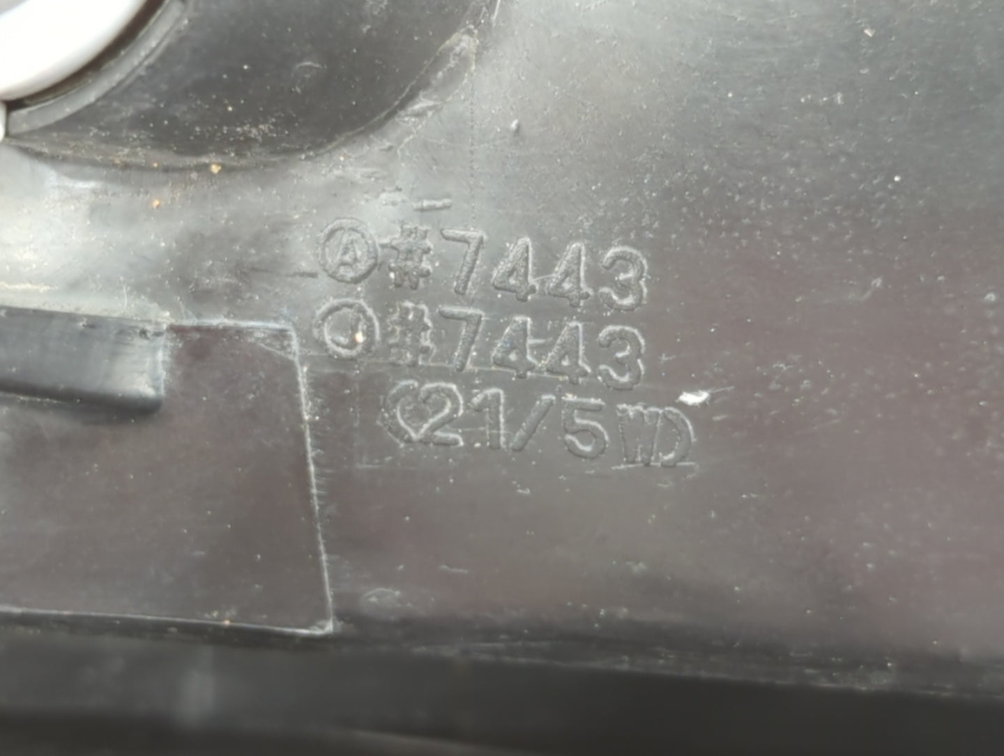 2002-2004 Honda Odyssey Tail Light Assembly Driver Left OEM P/N:317-1961L-AS-YR Fits Fits 2002 2003 2004 OEM Used Auto Parts