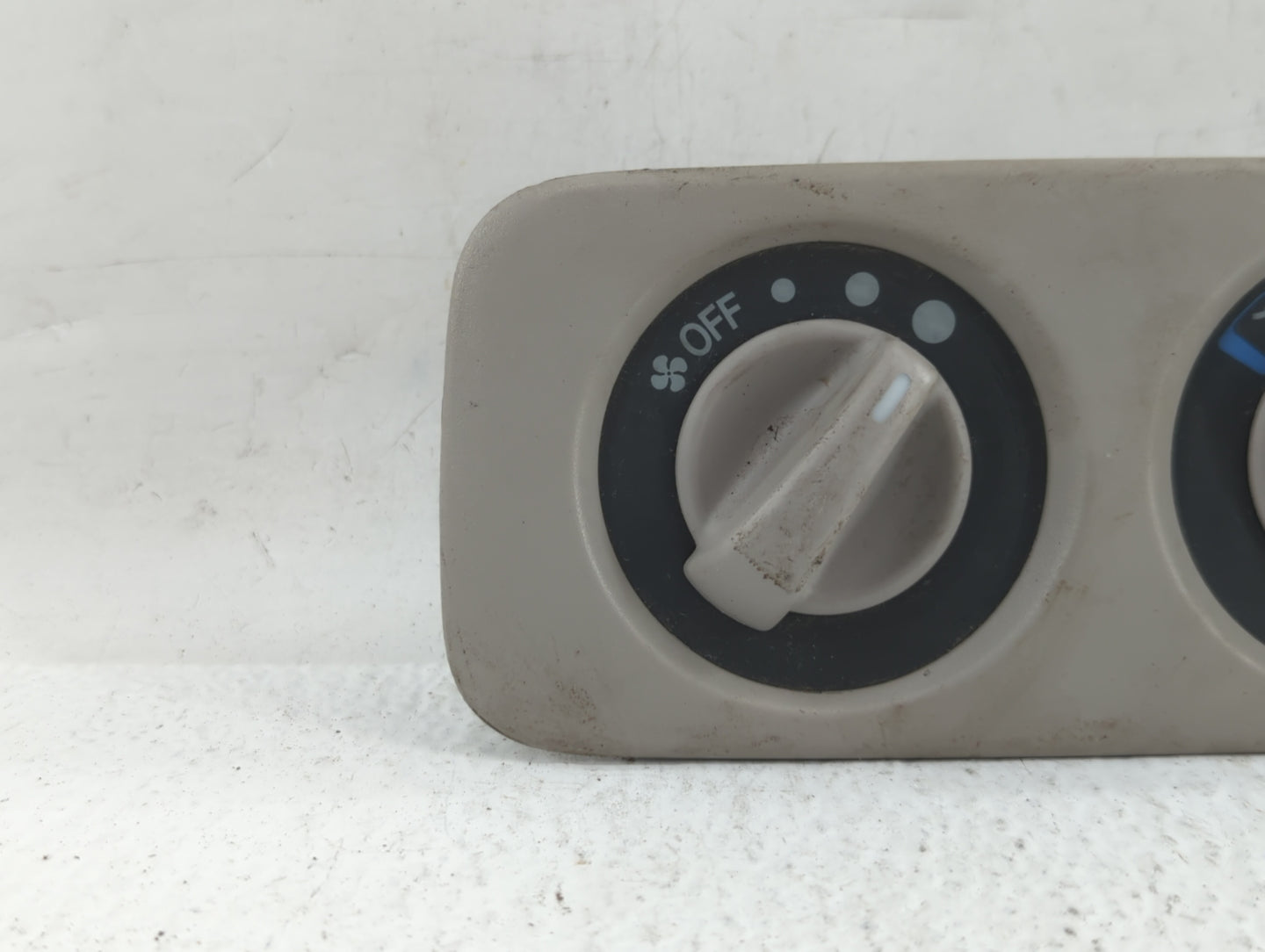 1999-2004 Honda Odyssey Climate Control Module Temperature AC/Heater Replacement P/N:BQ919-36400 Fits OEM Used Auto Parts - 