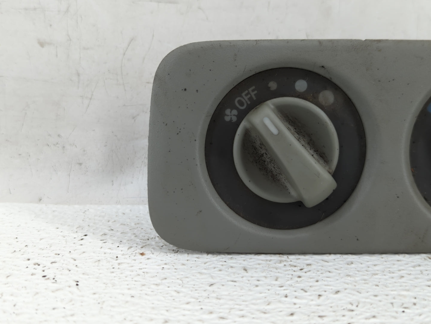 1999-2004 Honda Odyssey Climate Control Module Temperature AC/Heater Replacement P/N:BQ919-36400 Fits OEM Used Auto Parts - 