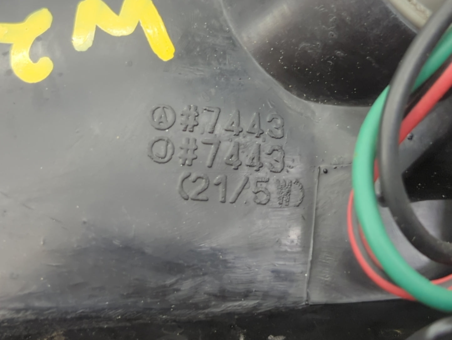 2002-2004 Honda Odyssey Tail Light Assembly Driver Left OEM P/N:R2165L 317-1961L-AS-YR Fits Fits 2002 2003 2004 OEM Used Aut