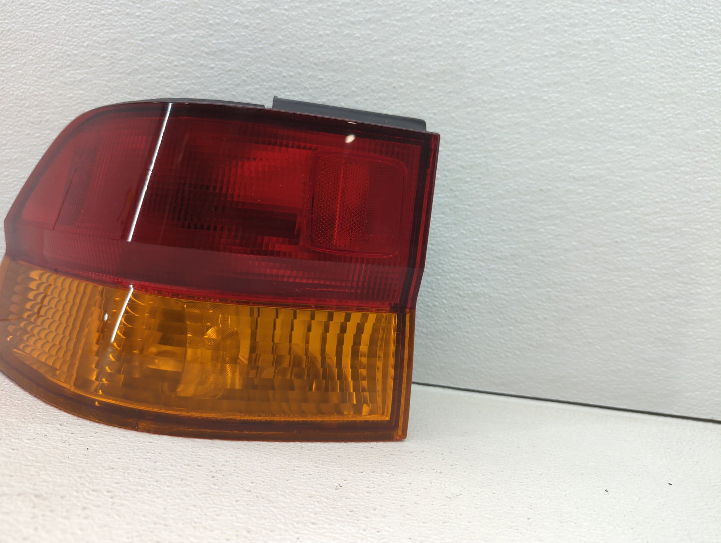 2002-2004 Honda Odyssey Tail Light Assembly Driver Left OEM P/N:317-1961L-AS-YR Fits Fits 2002 2003 2004 OEM Used Auto Parts