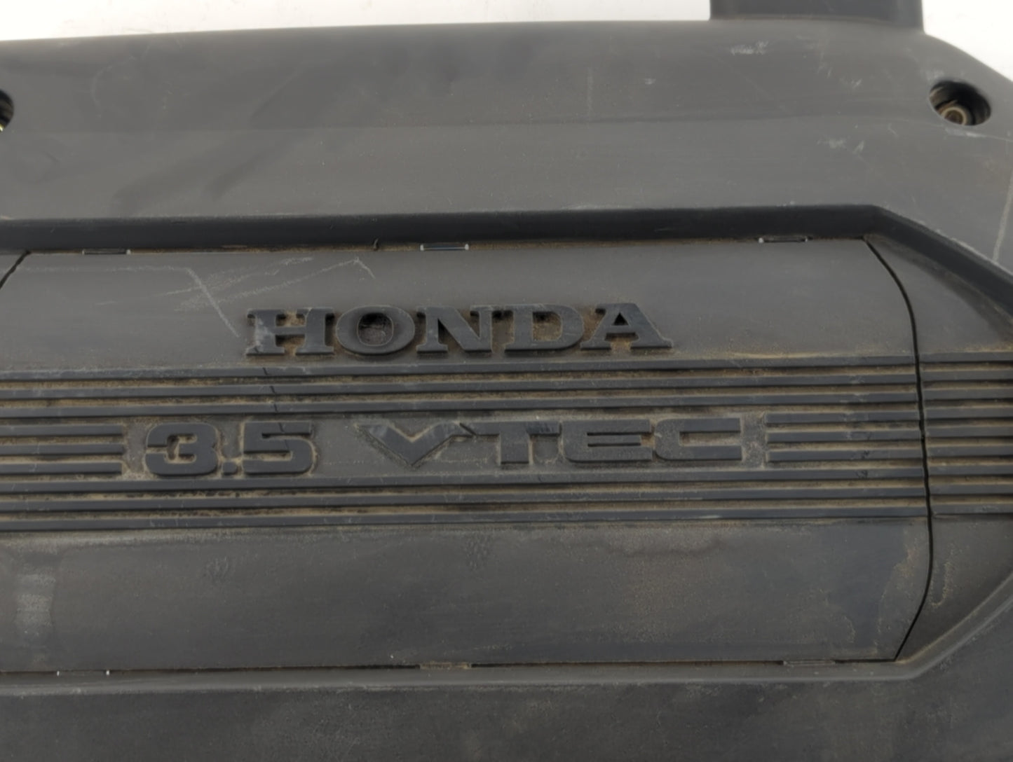 2004 Honda Odyssey Engine Cover - Oemusedautoparts1.com