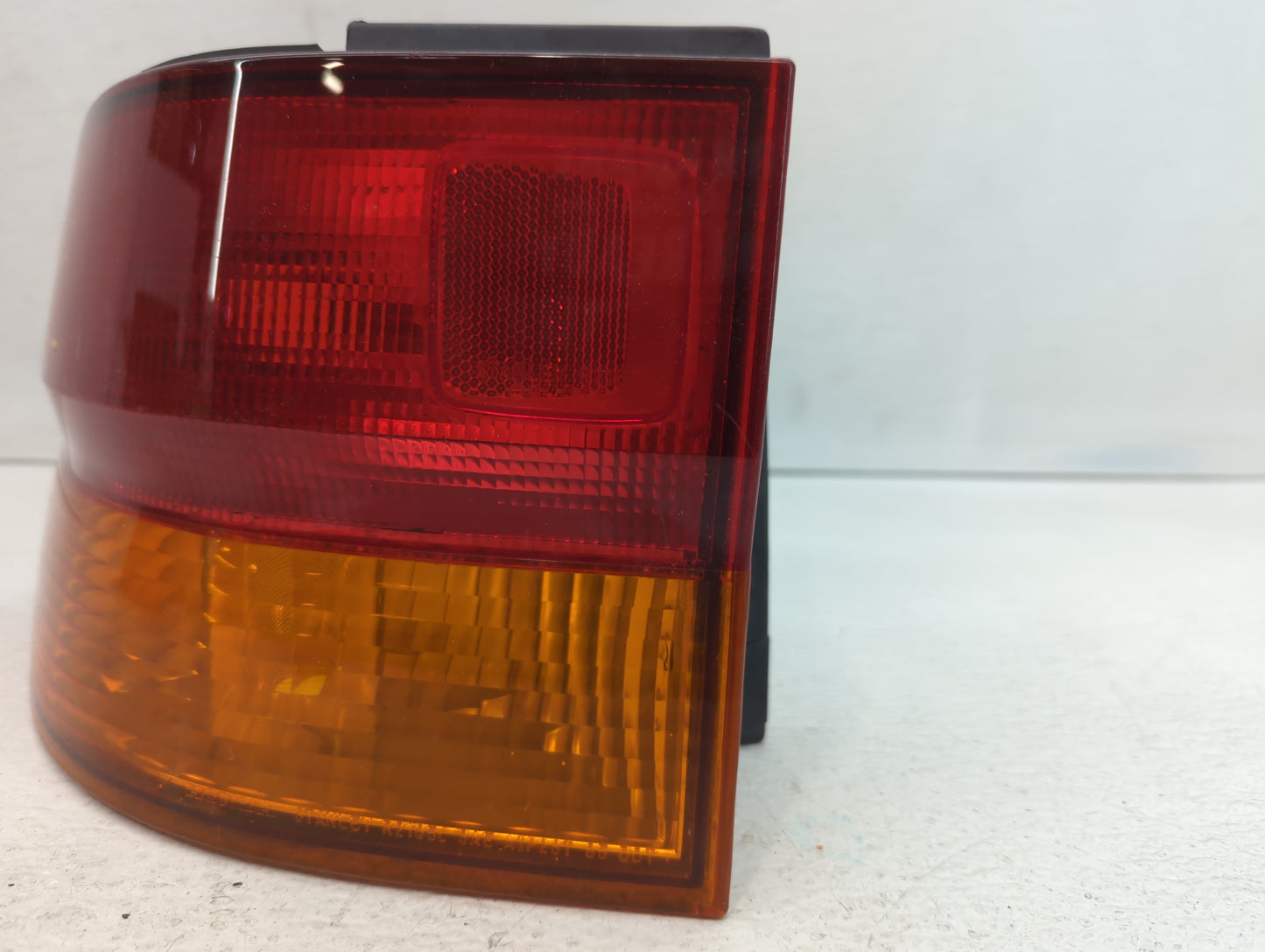 2002-2004 Honda Odyssey Tail Light Assembly Passenger Right OEM P/N:@#7443 Fits Fits 2002 2003 2004 OEM Used Auto Parts - Oe