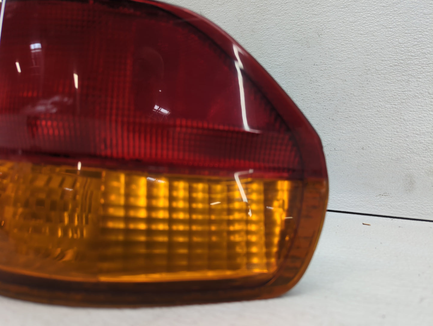 2002-2004 Honda Odyssey Tail Light Assembly Driver Left OEM P/N:317-1961L-AS-YR Fits Fits 2002 2003 2004 OEM Used Auto Parts