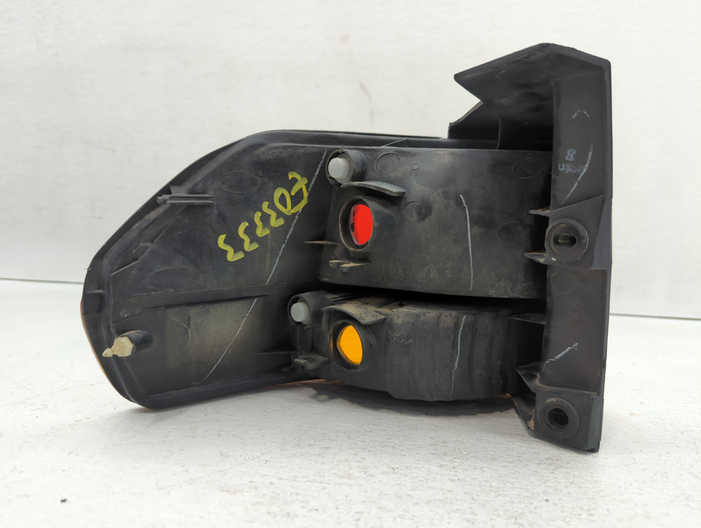 2002-2004 Honda Odyssey Tail Light Assembly Driver Left OEM P/N:317-1961L-AS-YR Fits Fits 2002 2003 2004 OEM Used Auto Parts