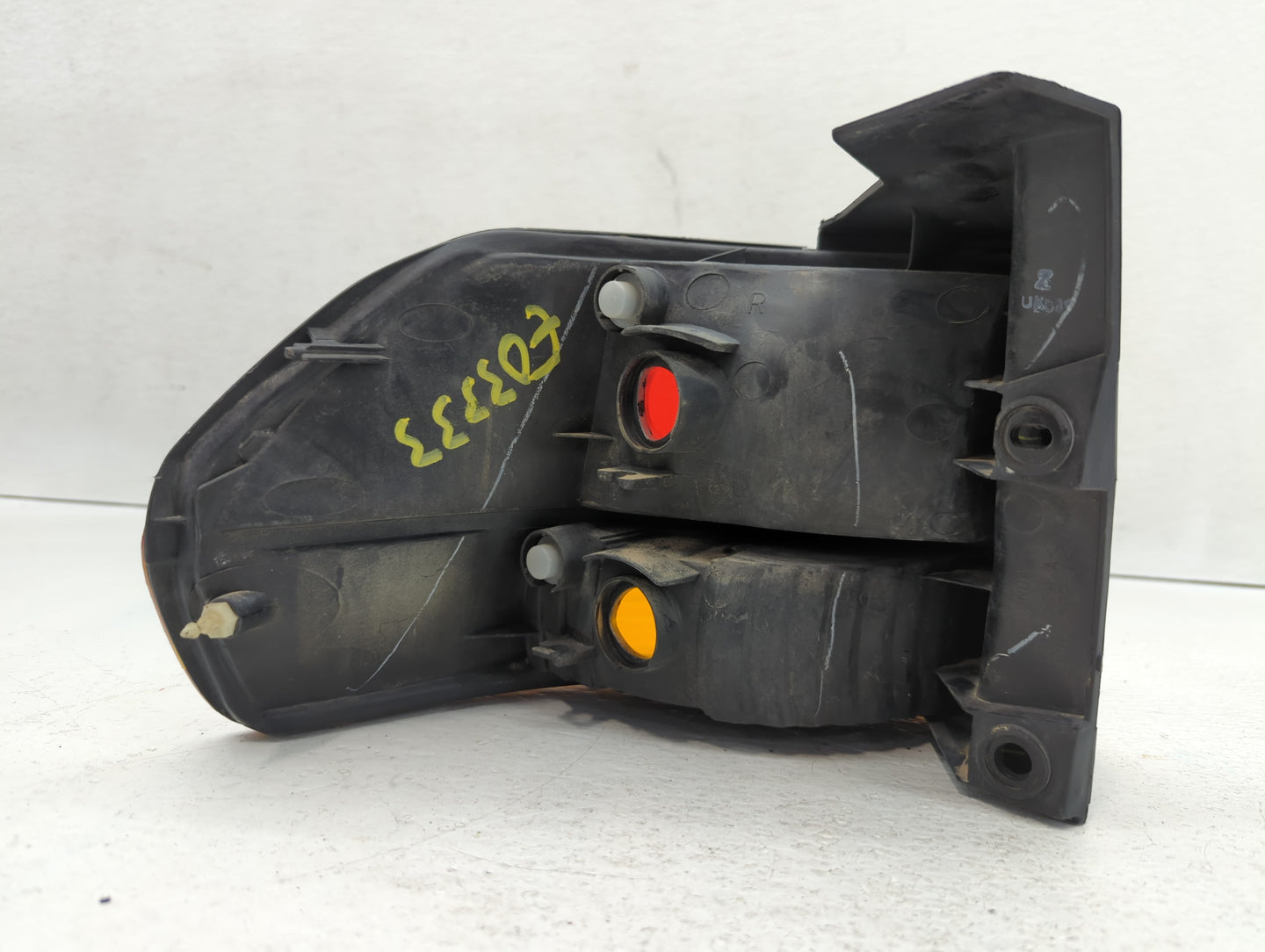 2002-2004 Honda Odyssey Tail Light Assembly Driver Left OEM P/N:317-1961L-AS-YR Fits Fits 2002 2003 2004 OEM Used Auto Parts