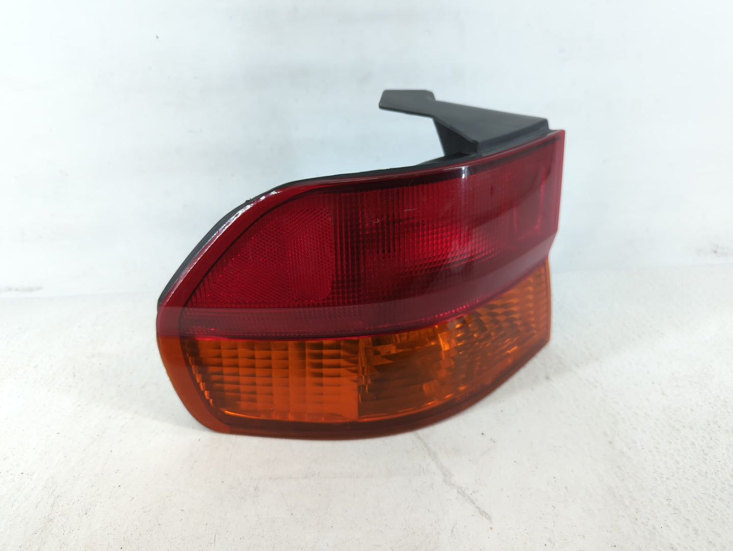 2002-2004 Honda Odyssey Tail Light Assembly Driver Left OEM Fits Fits 2002 2003 2004 OEM Used Auto Parts - Oemusedautoparts1
