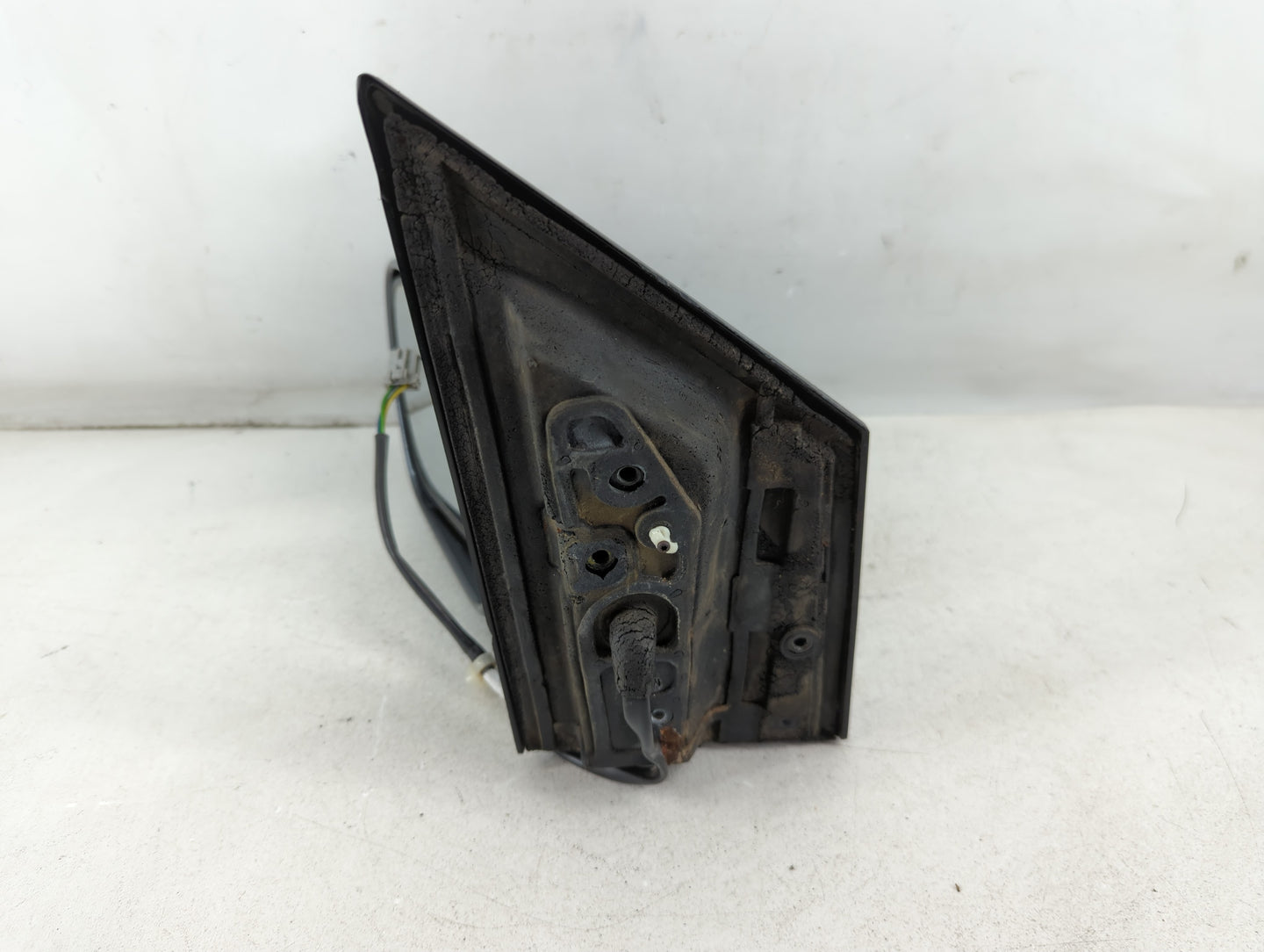 1999-2004 Honda Odyssey Driver Left Side View Manual Door Mirror - Oemusedautoparts1.com