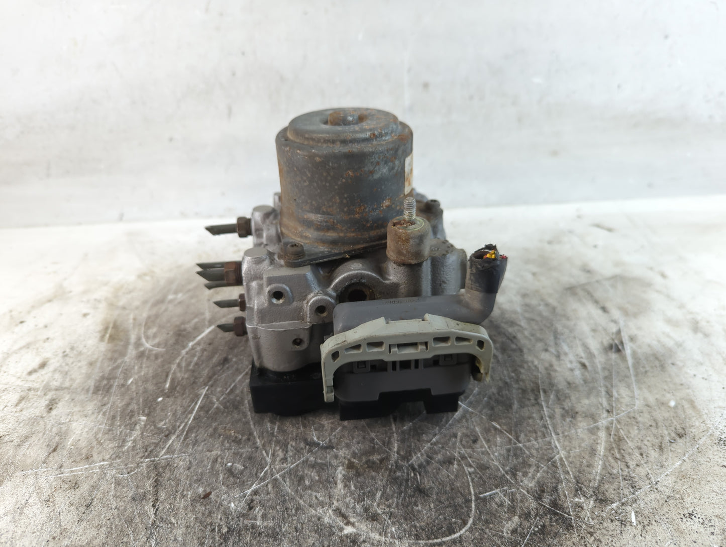 1999-2004 Honda Odyssey ABS Pump Control Module Replacement Fits Fits 1999 2000 2001 2002 2003 2004 OEM Used Auto Parts - Oe