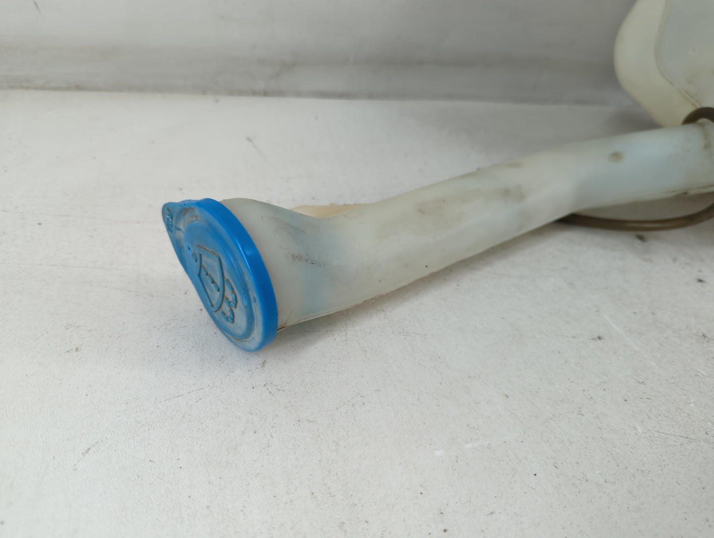 1999-2004 Honda Odyssey Windshield Washer Fluid Reservoir Bottle Oem - Oemusedautoparts1.com