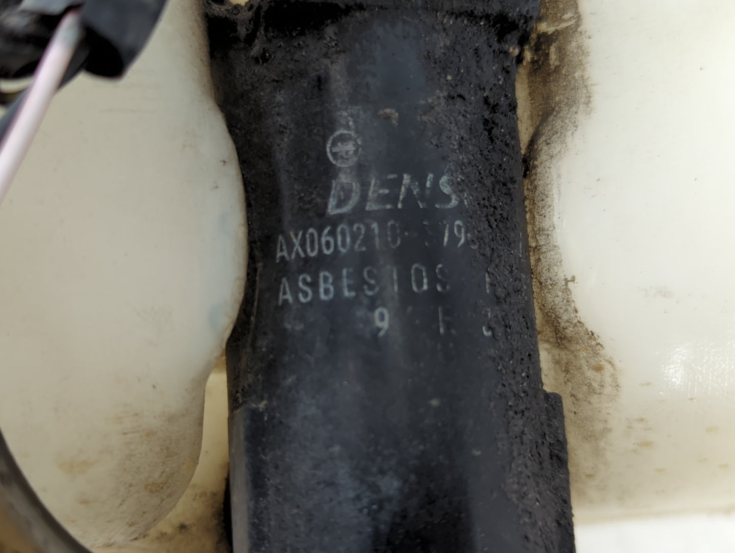 1999-2004 Honda Odyssey Windshield Washer Fluid Reservoir Bottle Oem - Oemusedautoparts1.com