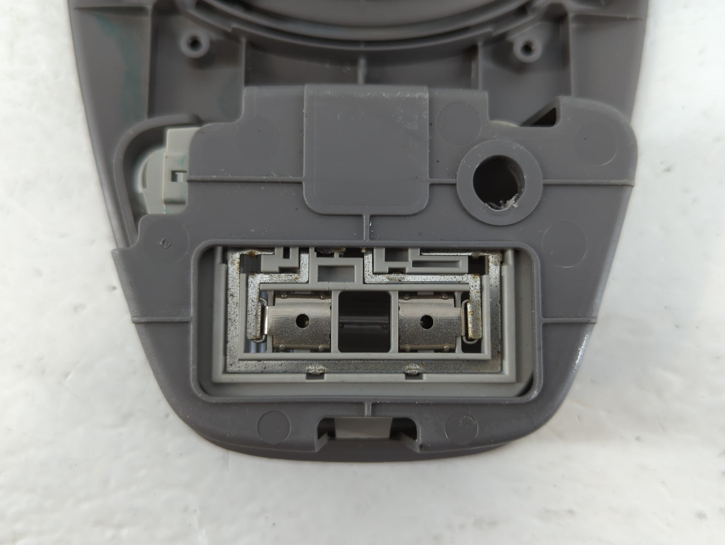 2004 Honda Odyssey Overhead Roof Console - Oemusedautoparts1.com