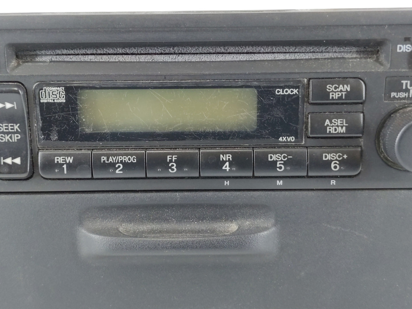 2003-2005 Honda Pilot Radio AM FM Cd Player Receiver Replacement P/N:39100-S9V-A010-M1 Fits Fits 2003 2004 2005 OEM Used Aut